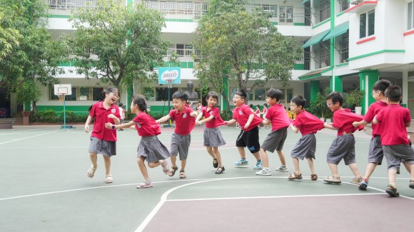 Dự án “Trò chơi dân gian” – Doners Khối 1 yêu thương ôm trọn tinh hoa làng quê Việt!