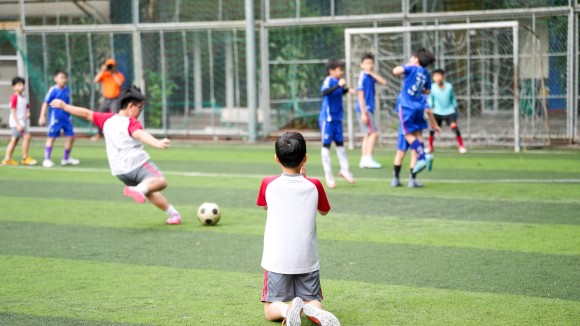 Chung kết Bóng Đá bùng nổ cảm xúc Đại Hội Thể Thao Lê Quý Đôn Lần 12