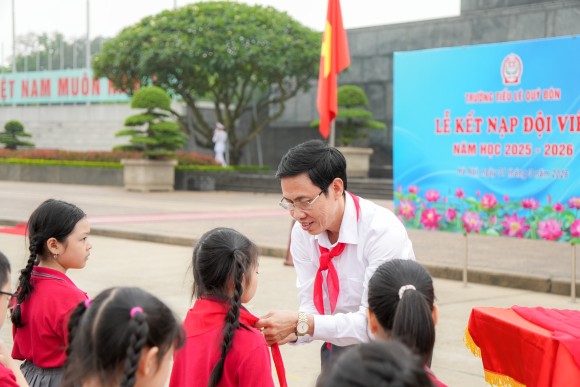 Lễ kết nạp Đội Khối 3: Dấu mốc đáng nhớ của học sinh Lê Quý Đôn